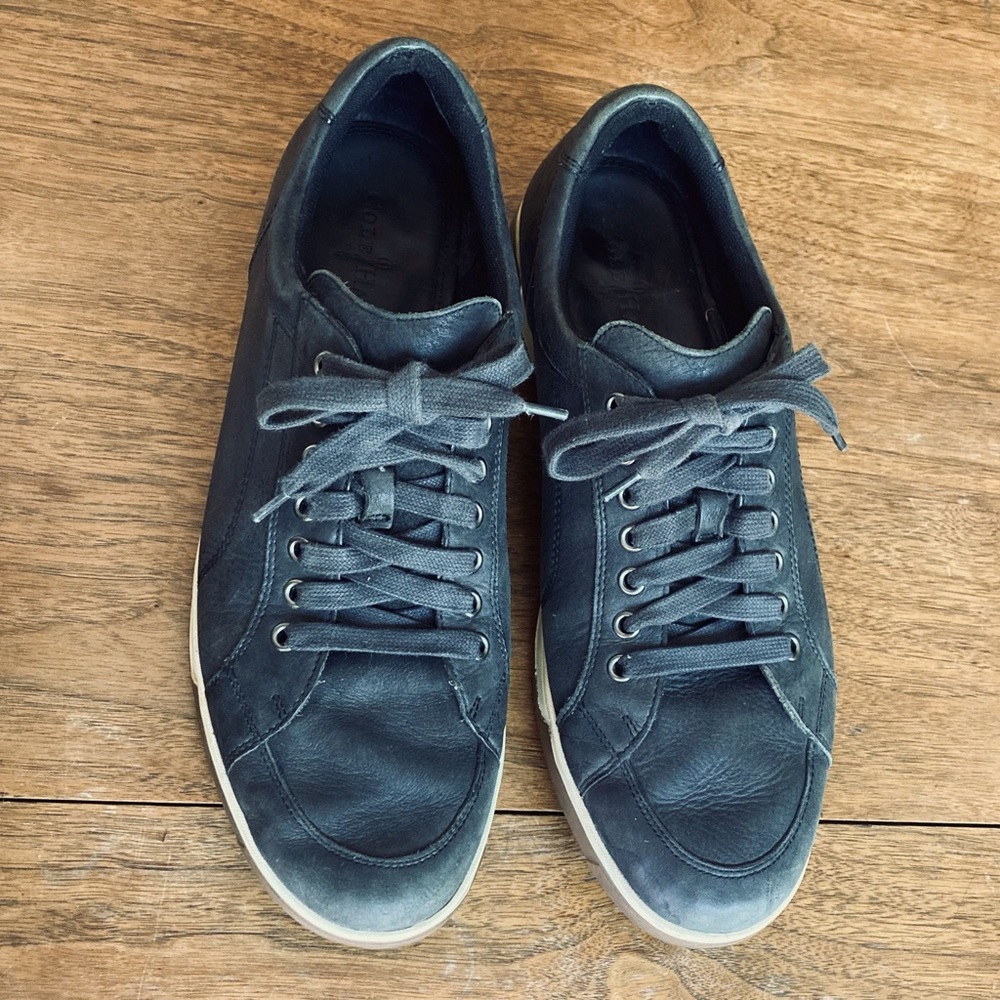 Cole Haan size 12 M dress sneakers in black